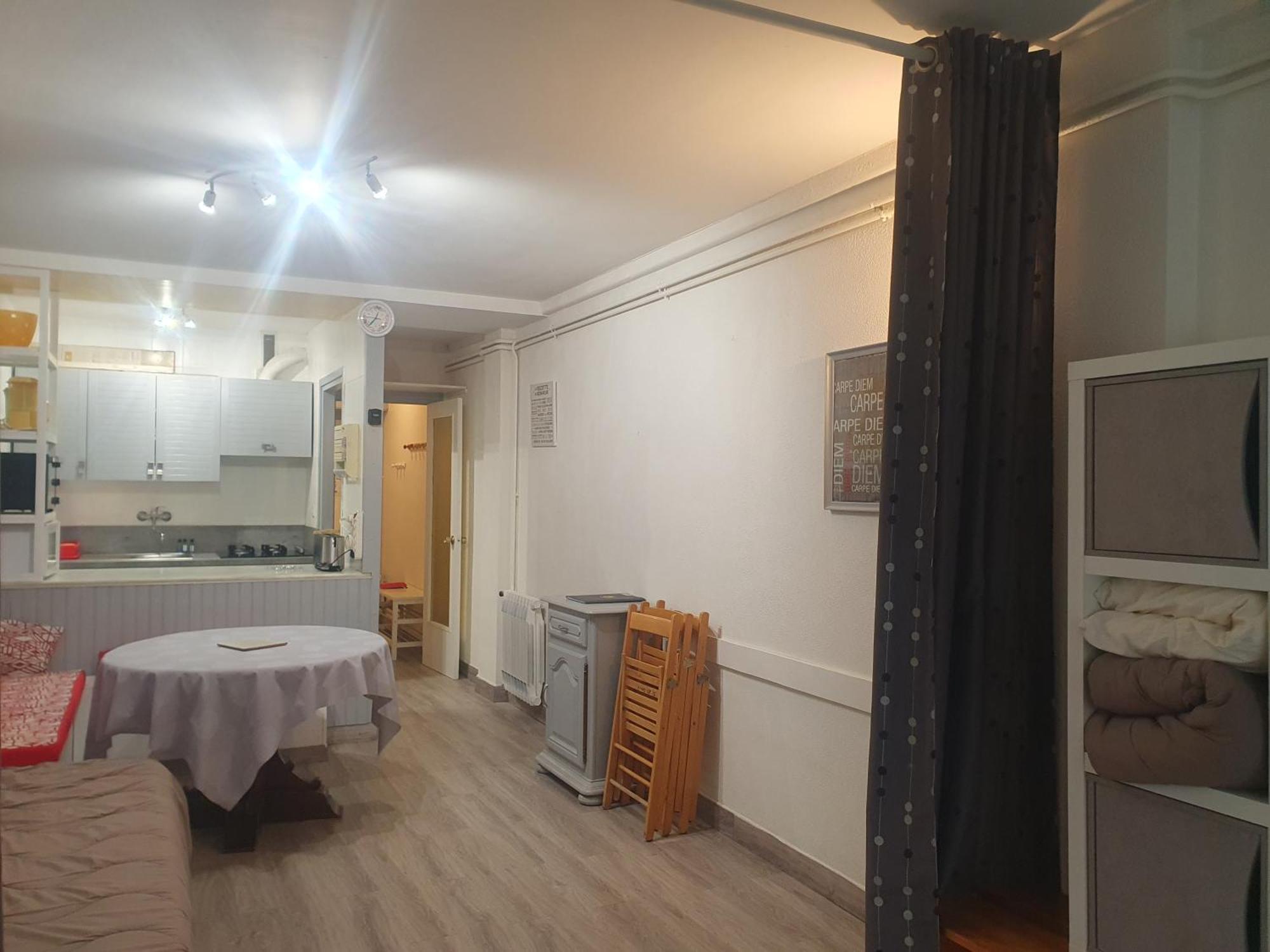 Apartamentos Grifovacances Consuegra 1 Pas De La Casa Bagian luar foto