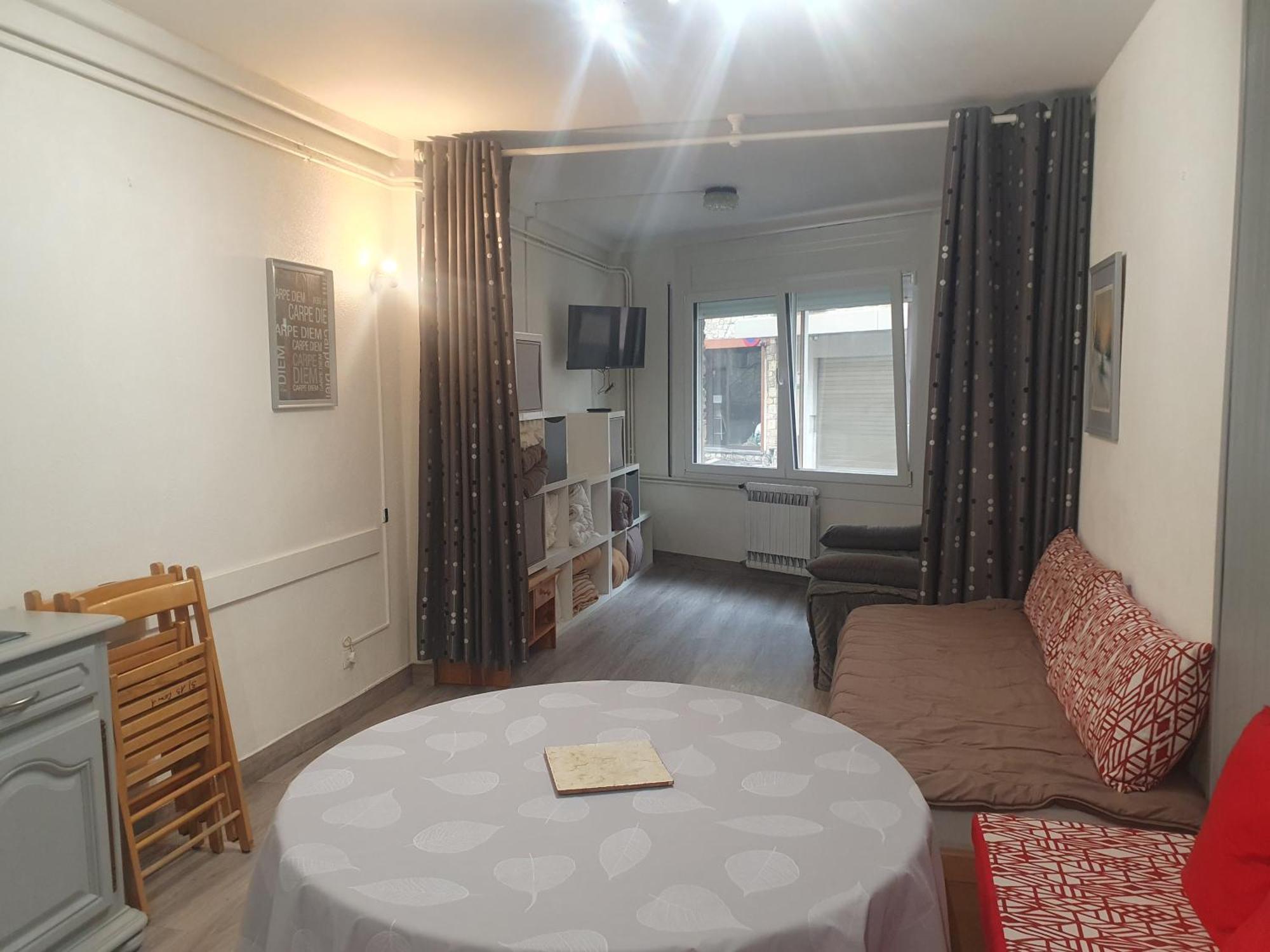 Apartamentos Grifovacances Consuegra 1 Pas De La Casa Bagian luar foto