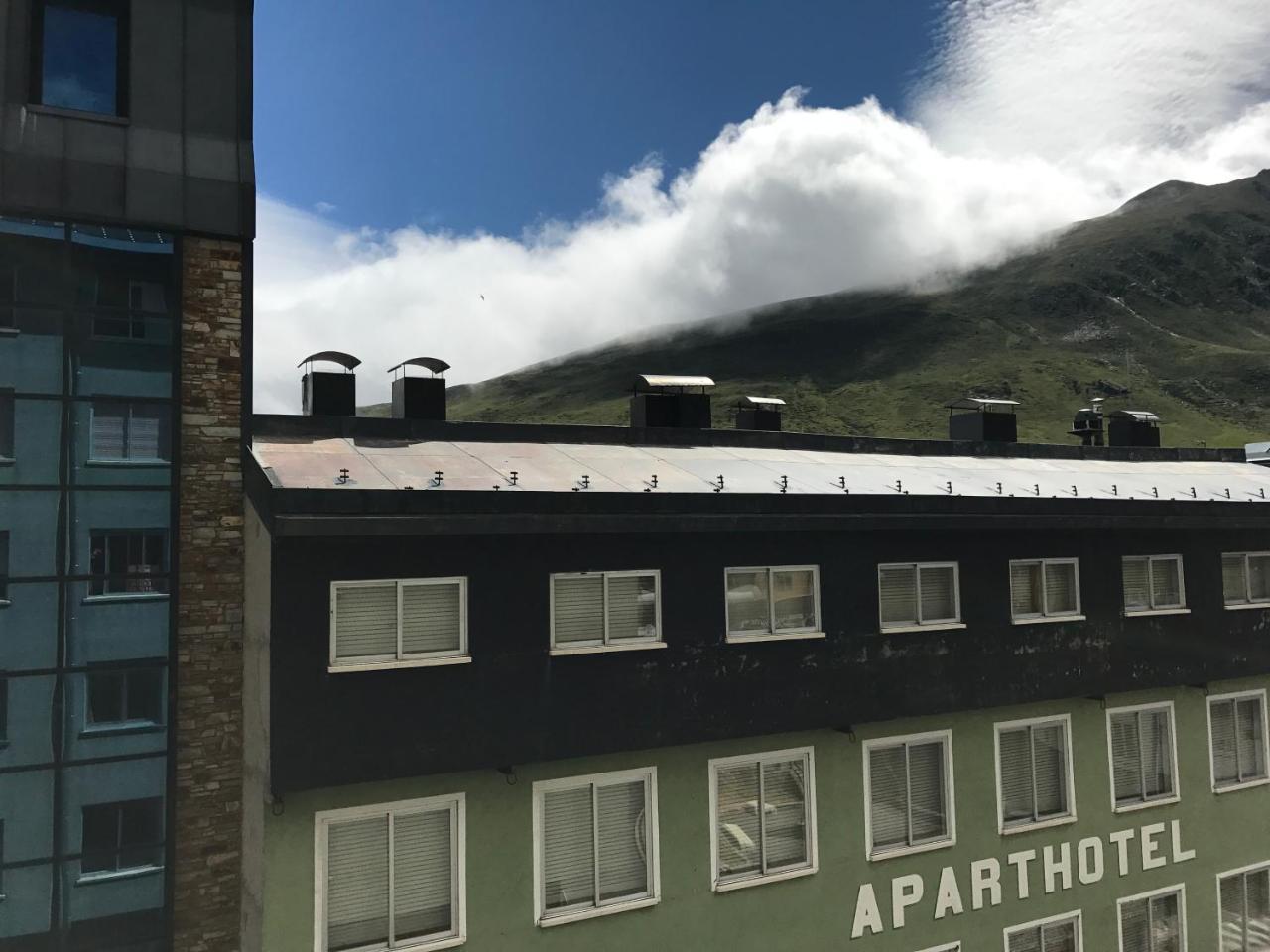 Apartamentos Grifovacances Consuegra 1 Pas De La Casa Bagian luar foto